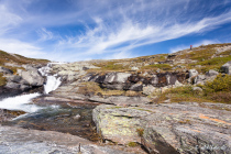 Besseggen, Jotunheimen-Nationalpark, Oppland, Østlandet, Norwegen, 24. Juni 2019 © by akkifoto.de