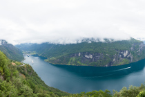 Geirangerfjord, Møre og Romsdal, Vestlandet, Norwegen, 26. Juni 2019 © by akkifoto.de